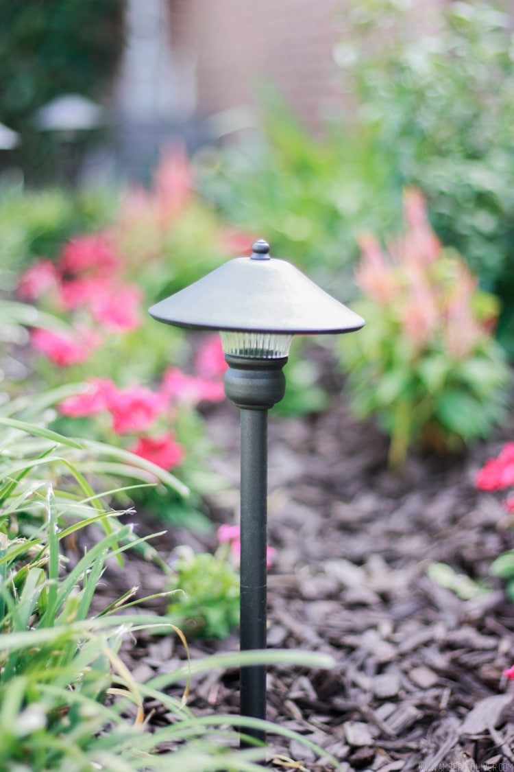 low voltage lighting for curb appeal landscaping: simple curb appeal ideas