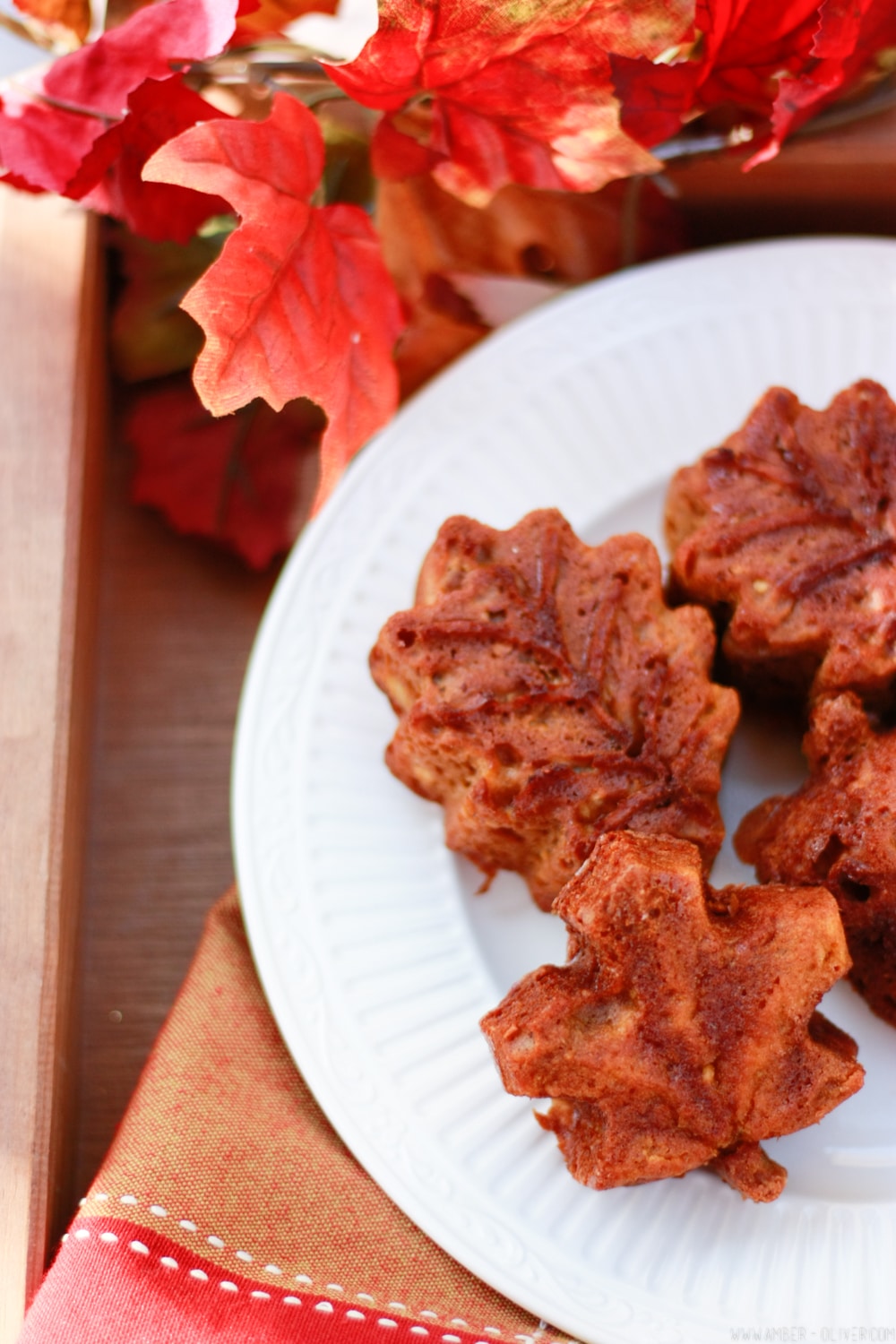 Pumpkin Muffins - Easy Healthy Pumpkin Bread (The best pumpkin bread recipe!)