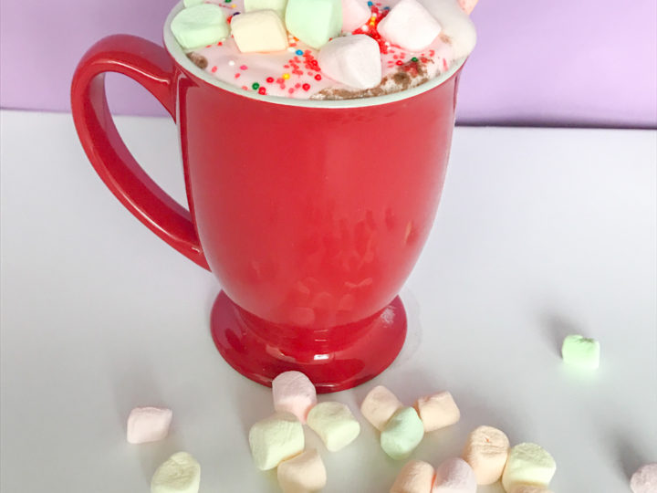 https://amber-oliver.com/wp-content/uploads/2017/01/Unicorn-Hot-Chocolate-1-720x540.jpg