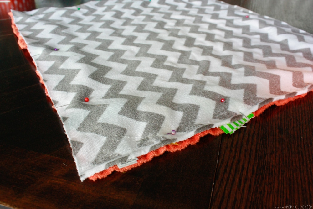 DIY Baby Blanket - How to make a Tag Blanket