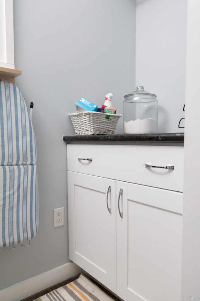 Easy Laundry Room Makeover! A small laundry room makeover.