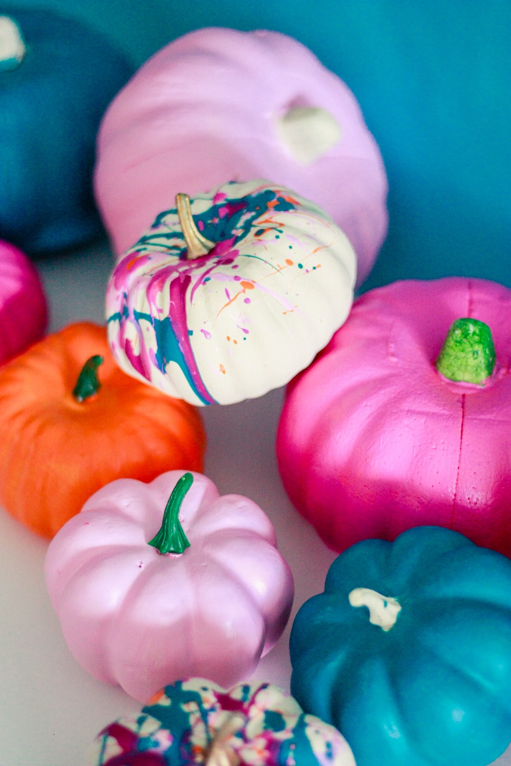 Bright color painted pumpkins and free punny halloween printables!