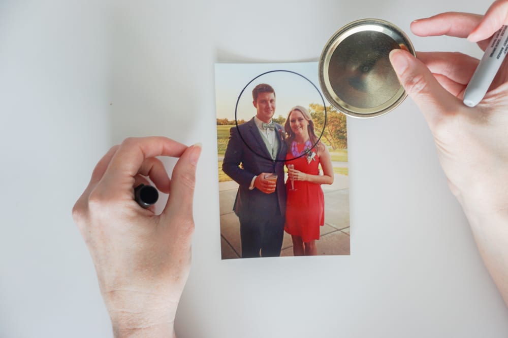 Mason Jar Lid Magnets - DIY Photo Magnets!