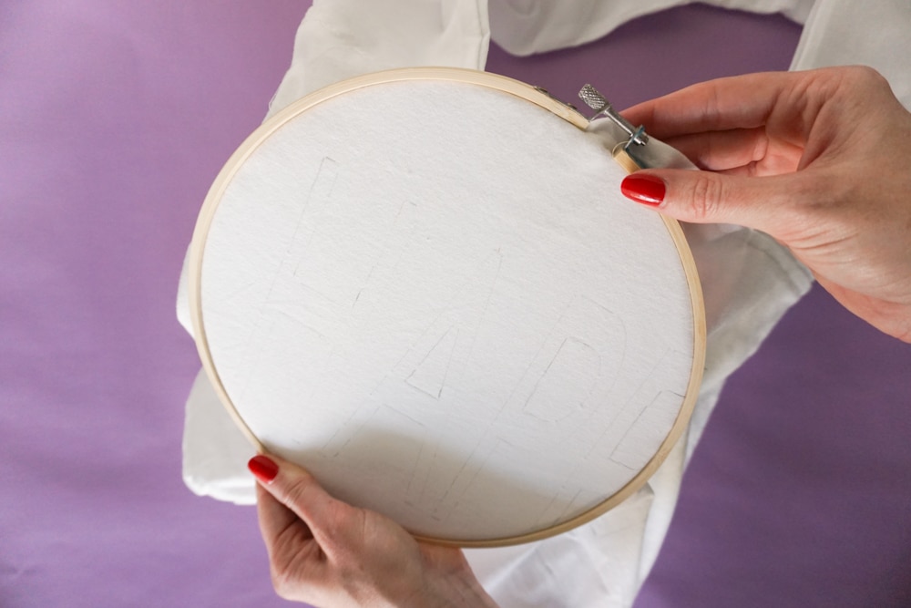 close up of the embroidery hoop for Yarn Embroidery: How to Embroider Letters (A HAPPY DIY Tote Bag)