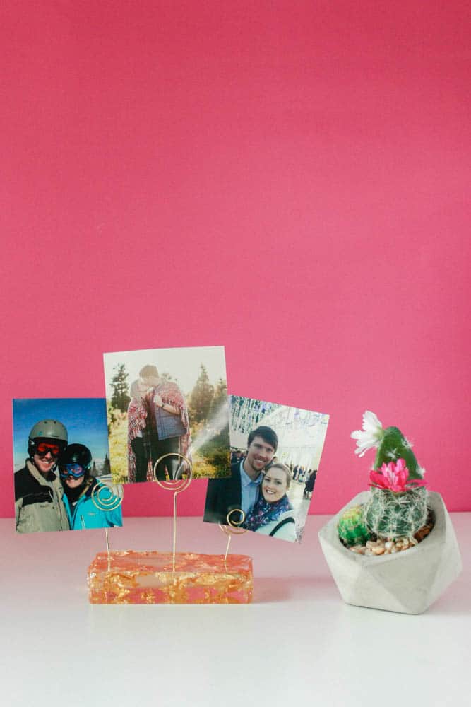 How to make a DIY Photo Holder!