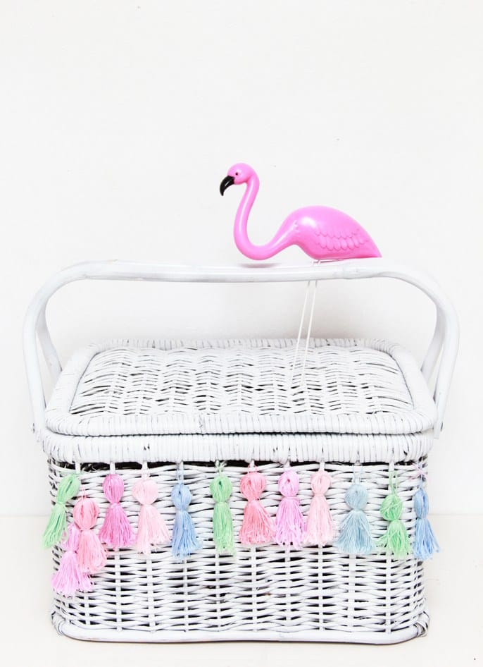 DIY tasseled picnic basket