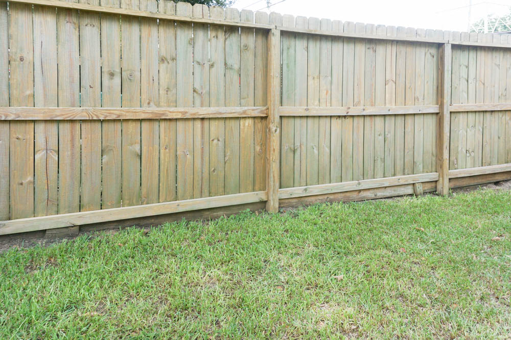 How to clean wood fence - with the WORX hydroshot