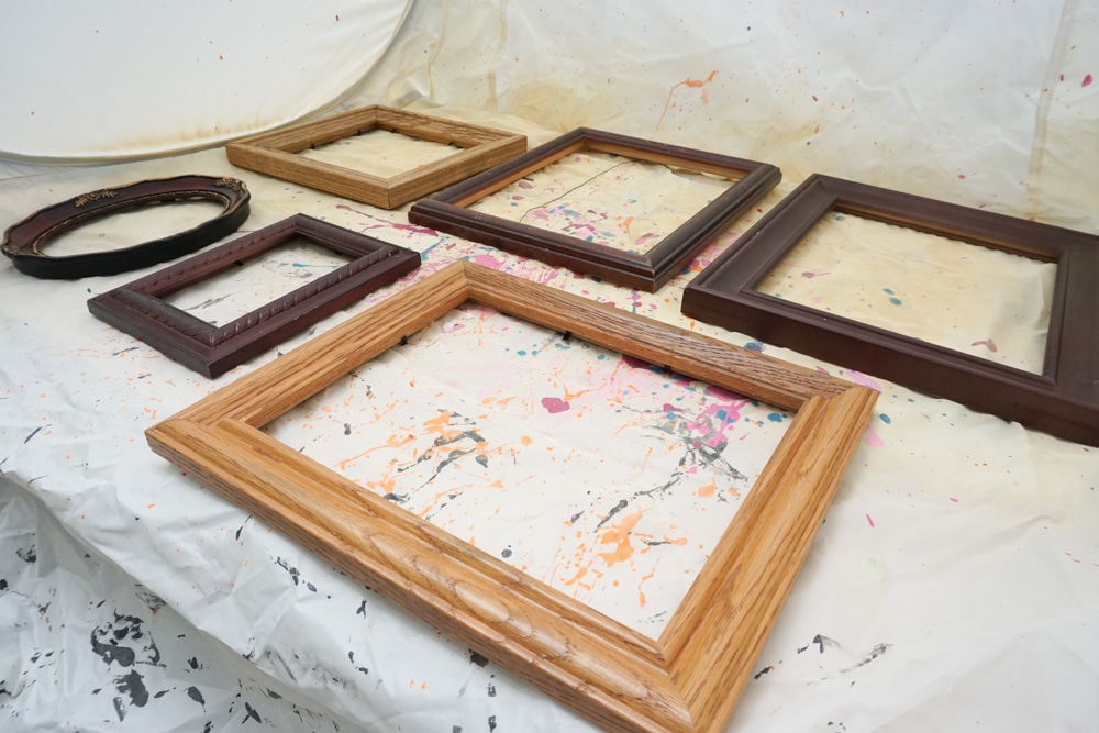 Spray Painting Picture Frames: Thrift Shop Challenge!