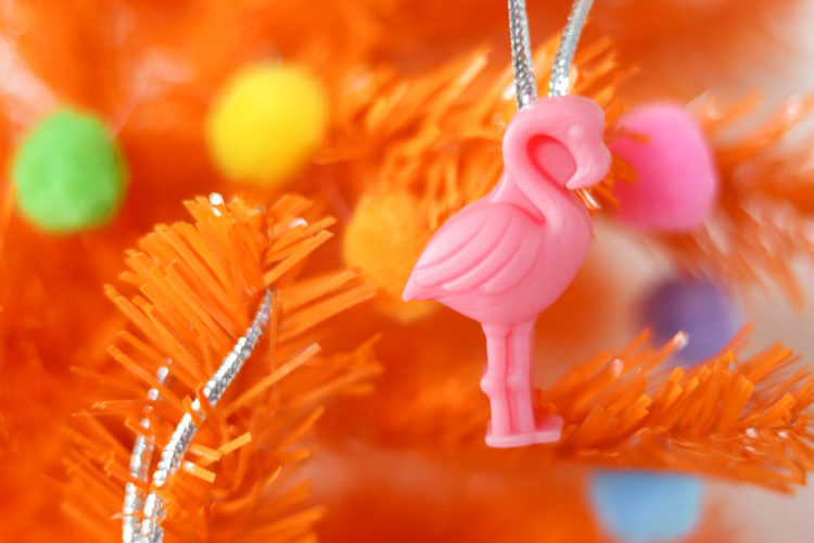 diy flamingo ornaments