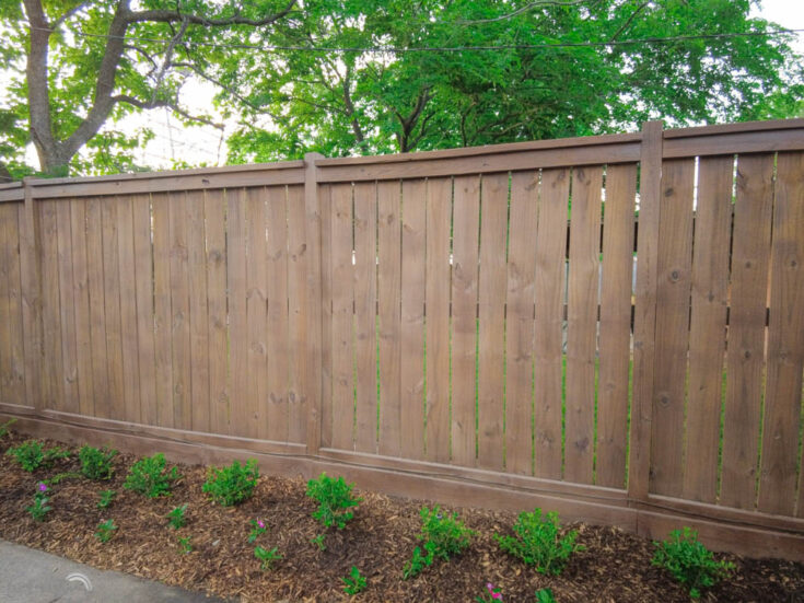 how to stain a fence quickly and easily