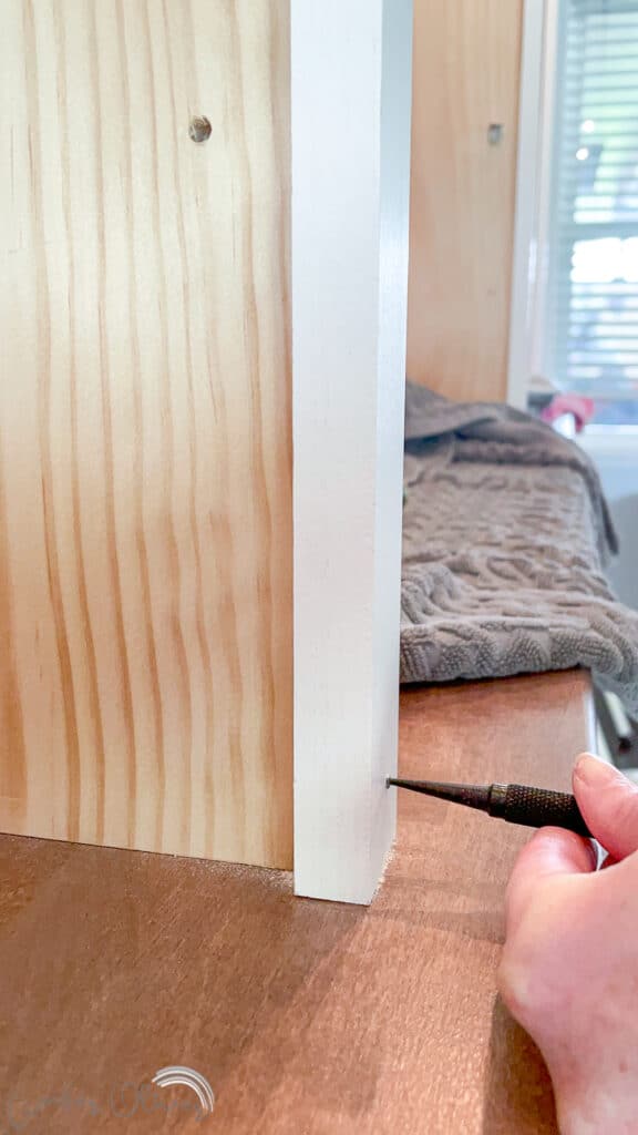 trim on diy bookcase