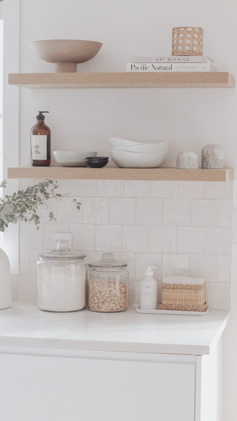 How to Decorate Floating Shelves in the Kitchen