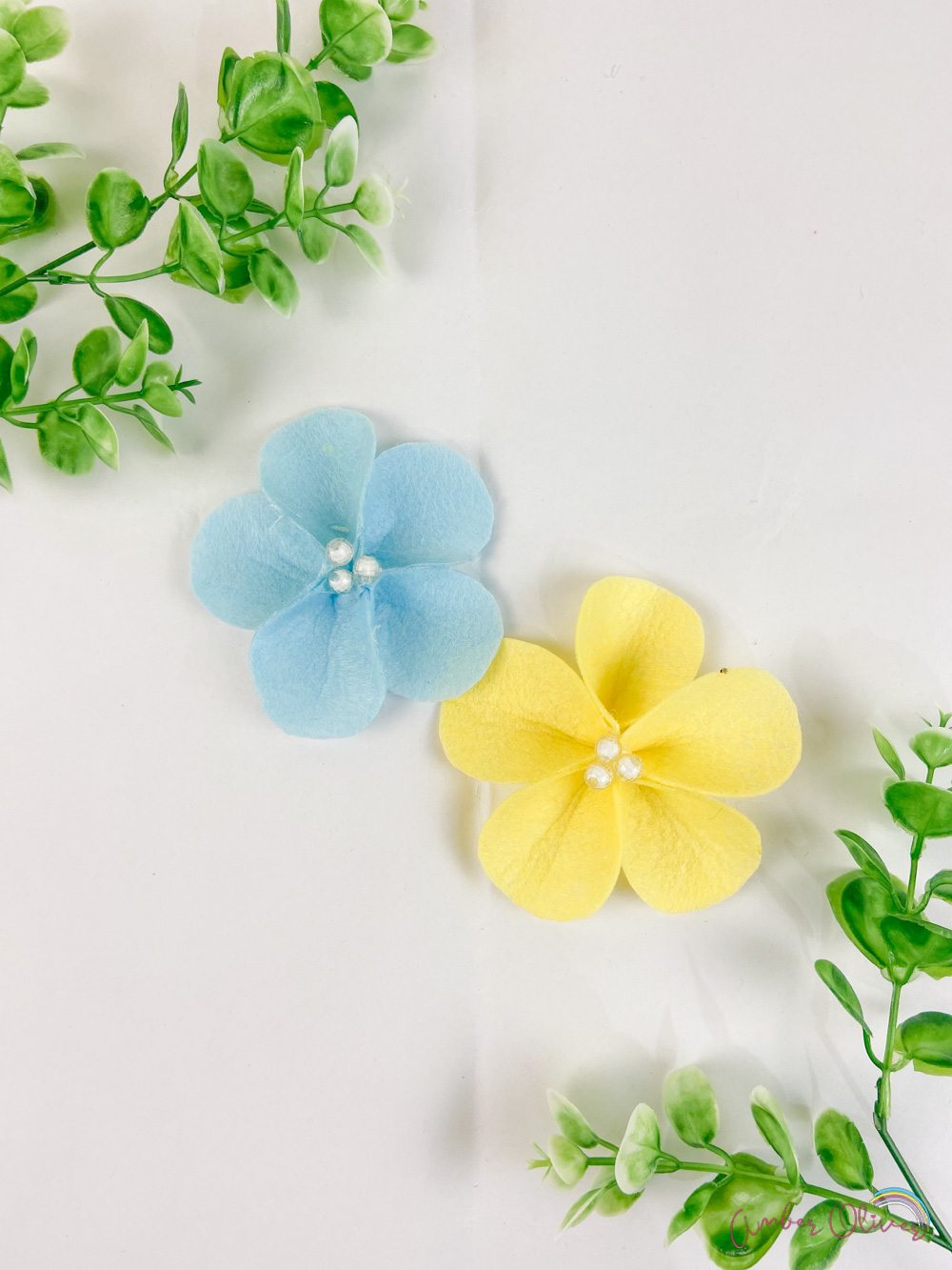 beautiful blue and yellow diy felt flowers