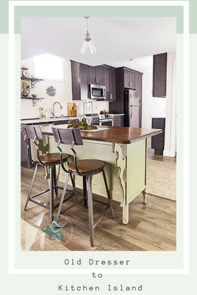 Transform Your Kitchen With These Striking Kitchen Island Colors